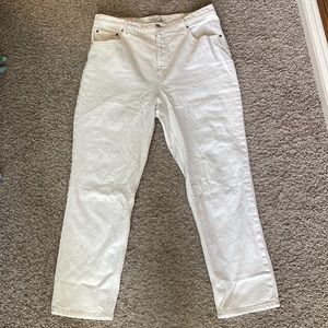 Abercrombie & Fitch The Ankle Straight Jean I’m Off White